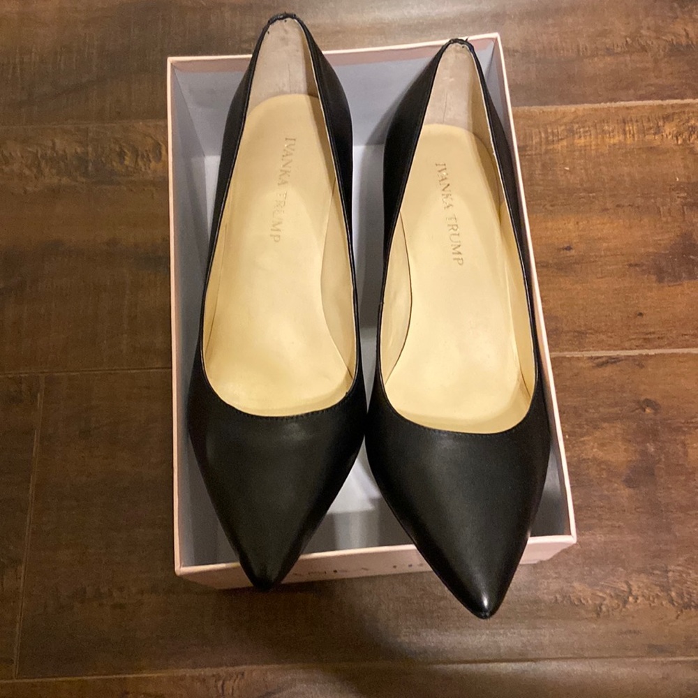 Ivanka trump heels wore only once like brand new